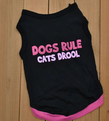 Hooded Sweater for Dogs and Cats in Fall Fashion | Cozy Pet Wear