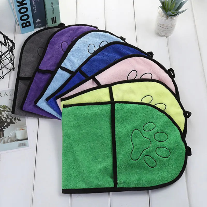 Ultra-Absorbent Microfiber Pet Bath Towel for Dogs and Cats